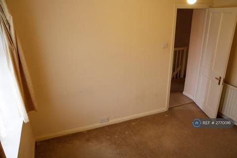 3 bedroom terraced house to rent, Blanchland Road, Morden, SM4