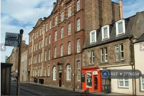 3 bedroom flat to rent, Causewayside, Edinburgh, EH9