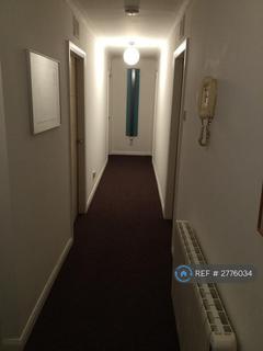 3 bedroom flat to rent, Causewayside, Edinburgh, EH9