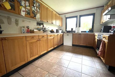 4 bedroom detached bungalow for sale, Svenskaby: Orton Wistow