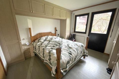 4 bedroom detached bungalow for sale, Svenskaby: Orton Wistow