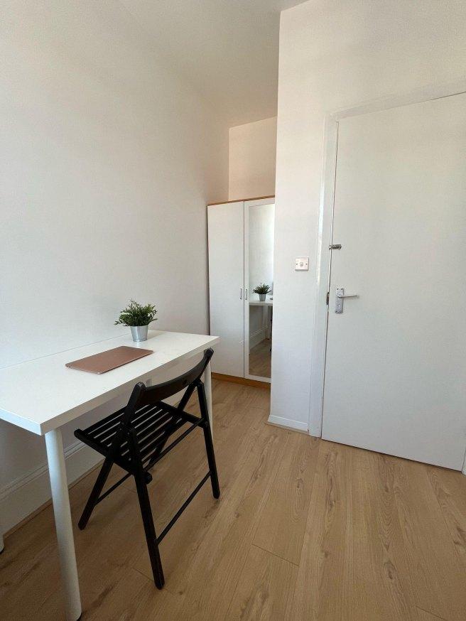 Wesley-avenue-nw10-7bn-1039404