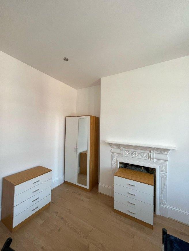 Wesley-avenue-nw10-7bn-1039408