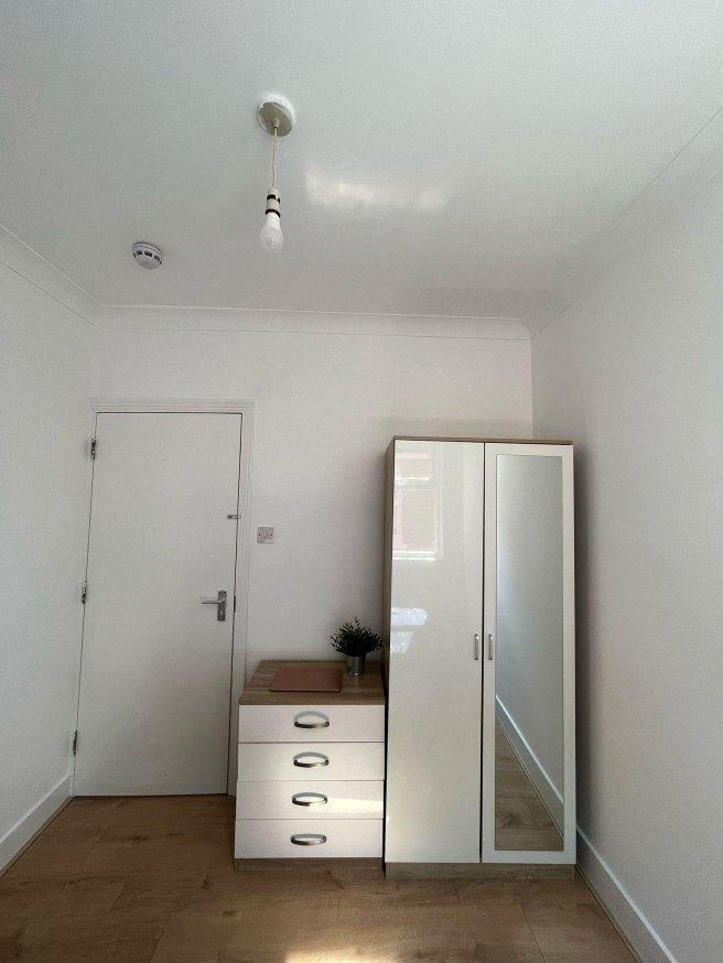 Wesley-avenue-nw10-7bn-1039426