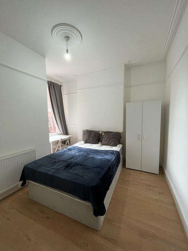 Wesley-avenue-nw10-7bn-1039444