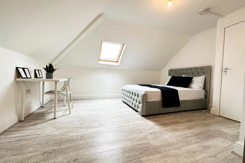 1 bedroom flat to rent, Walm Lane