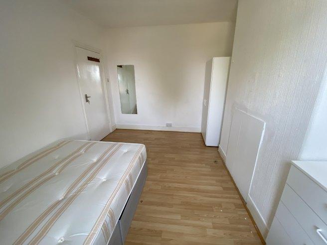 Walm-lane-nw2-4qr-1039684