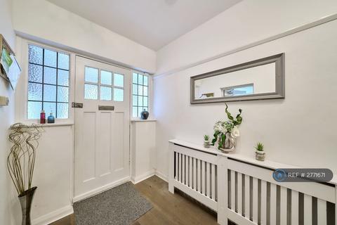 undefined, Upper Selsdon Road, South Croydon, CR2
