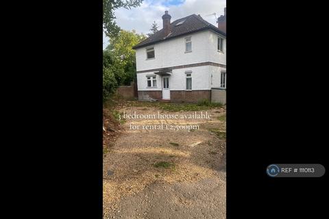 3 bedroom semi-detached house to rent, Twining Avenue, Twickenham, TW2