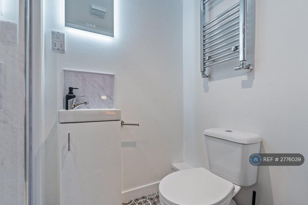 New En-Suite Bathroom
