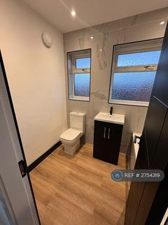 3 bedroom semi-detached house to rent, Broadgate Avenue, St. Helens, WA9