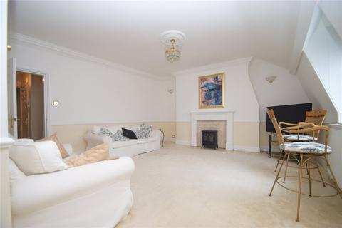 undefined, Esplanade, Scarborough, North Yorkshire, YO11