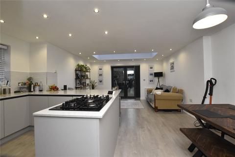undefined, Plantation Avenue, Leeds