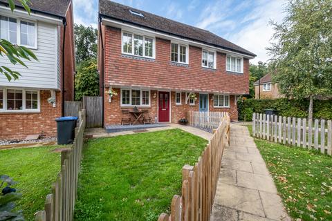4 bedroom semi-detached house for sale, Sycamore Drive, Burgess Hill, RH15