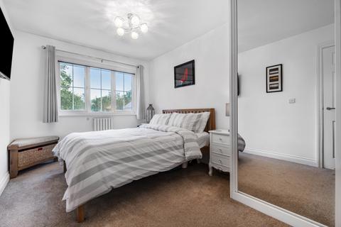 4 bedroom semi-detached house for sale, Sycamore Drive, Burgess Hill, RH15