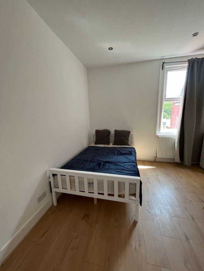 Mora-road-nw2-6sl-1039337