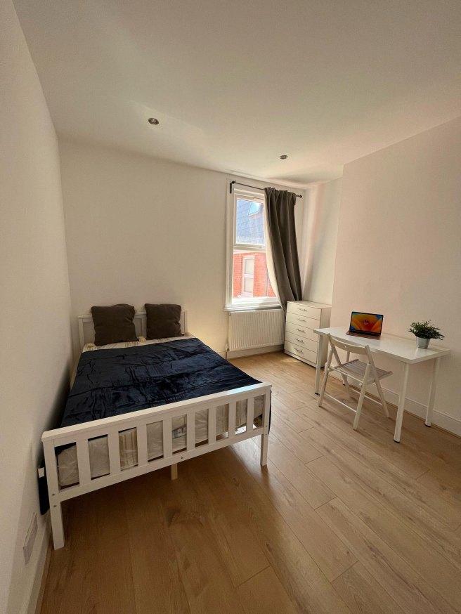Mora-road-nw2-6sl-1039339