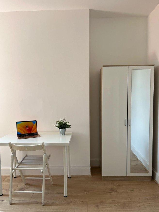 Mora-road-nw2-6sl-1039341