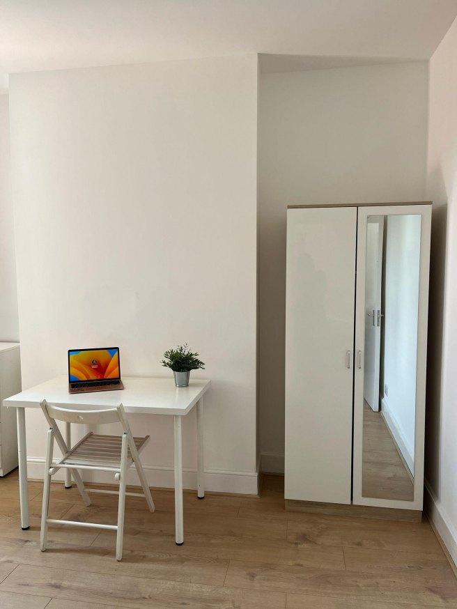 Mora-road-nw2-6sl-1039342