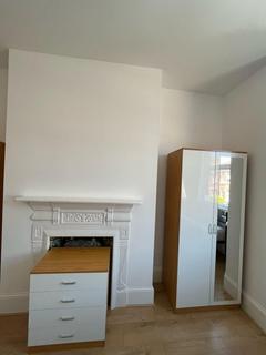 1 bedroom flat to rent, Mora Road