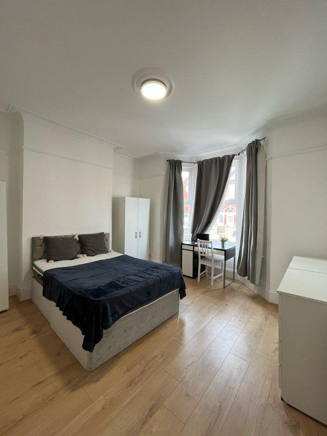 Mora-road-nw2-6sl-1039352