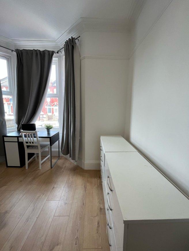 Mora-road-nw2-6sl-1039355