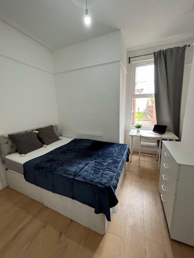 Mora-road-nw2-6sl-1039363