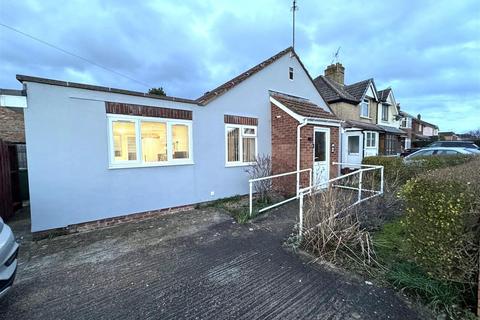 Fairford Crescent, Swindon SN25