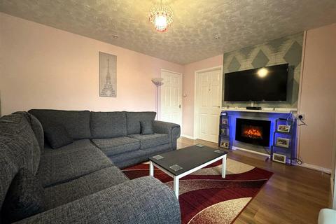 undefined, Fairford Crescent, Swindon SN25
