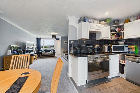 3 bedroom terraced house for sale, Tower Gardens, Crediton, EX17