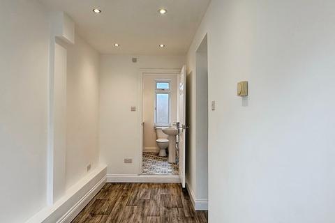 3 bedroom end of terrace house for sale, Brookside Road, Brislington, Bristol, BS4 4JS