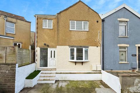 3 bedroom end of terrace house for sale, Brookside Road, Brislington, Bristol, BS4 4JS