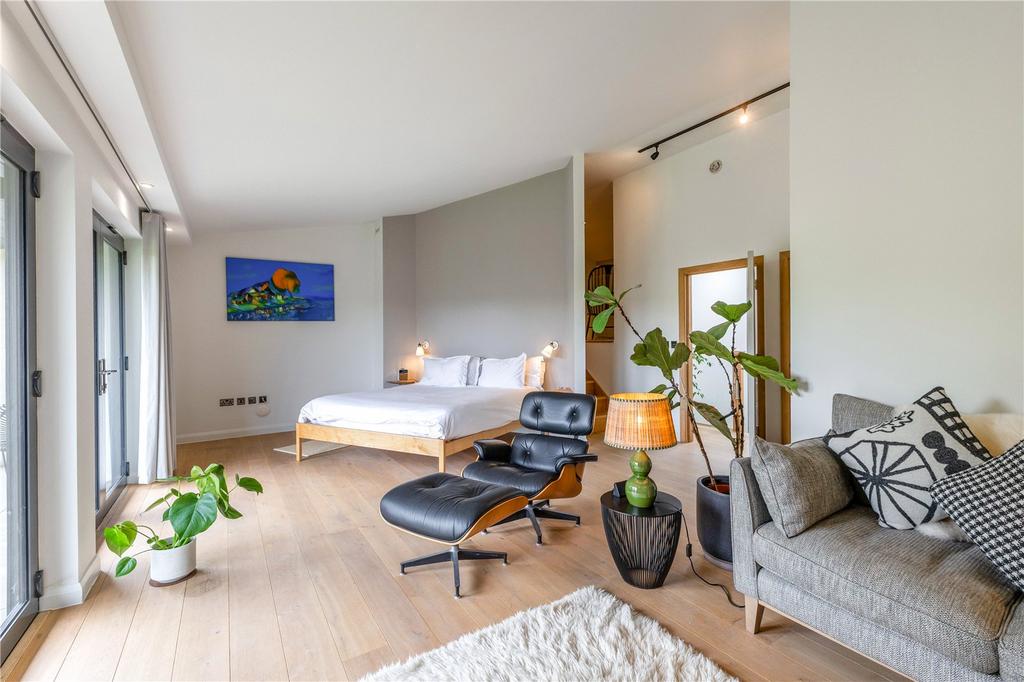 Principal Bedroom