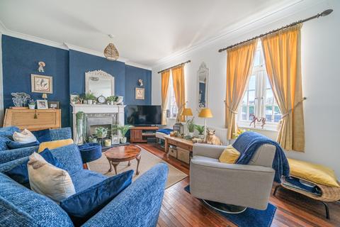 3 bedroom end of terrace house for sale, Alma Square,  Farnborough , GU14