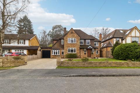 Howards Wood Drive, Gerrards Cross, Buckinghamshire, SL9