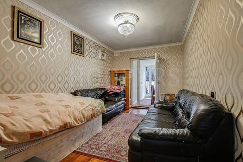 3 bedroom terraced house for sale, Litchfield Gardens, London, NW10