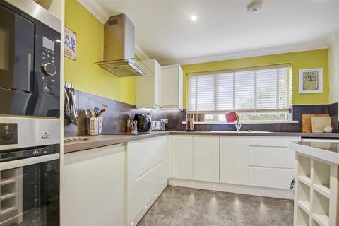 1 bedroom flat for sale, Greenways, Highlands Road, Portslade, Brighton
