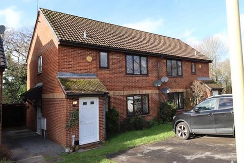undefined, Rokes Place, Hampshire GU46