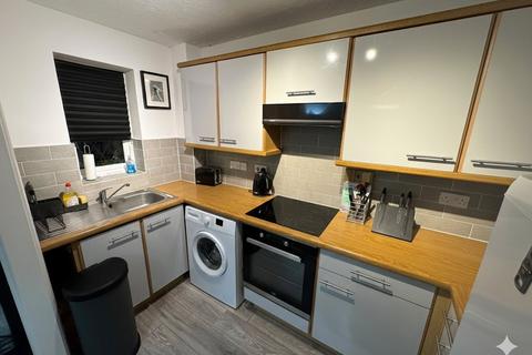 undefined, Rokes Place, Hampshire GU46