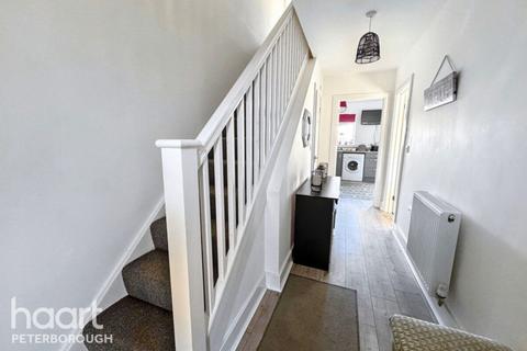 3 bedroom semi-detached house to rent, Whittlesey Road, MARCH