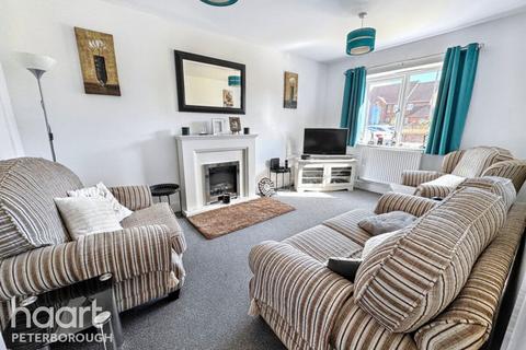 3 bedroom semi-detached house to rent, Whittlesey Road, MARCH