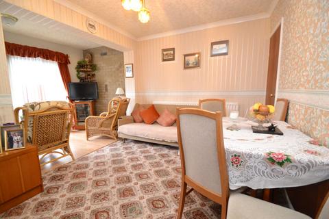 2 bedroom chalet for sale, Thackley, Thackley BD10