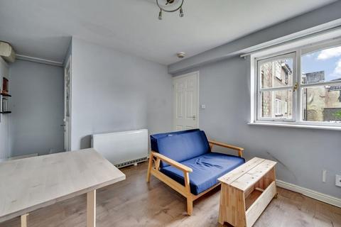 1 bedroom flat for sale, Upton Close, London