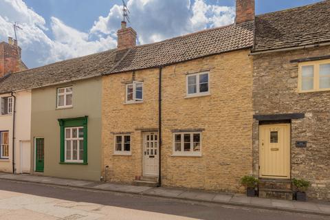4 bedroom terraced house for sale, Gloucester Road, Malmesbury, SN16