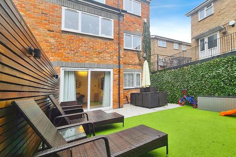 undefined, Heather Way, Hemel Hempstead HP2