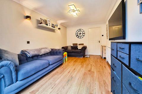 undefined, Heather Way, Hemel Hempstead HP2