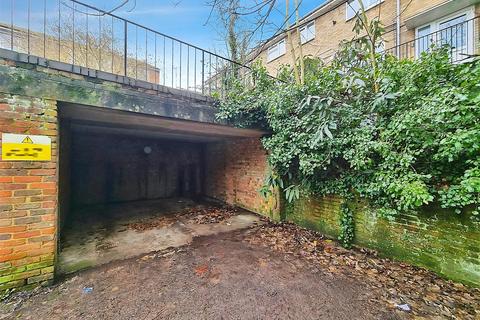 undefined, Heather Way, Hemel Hempstead HP2