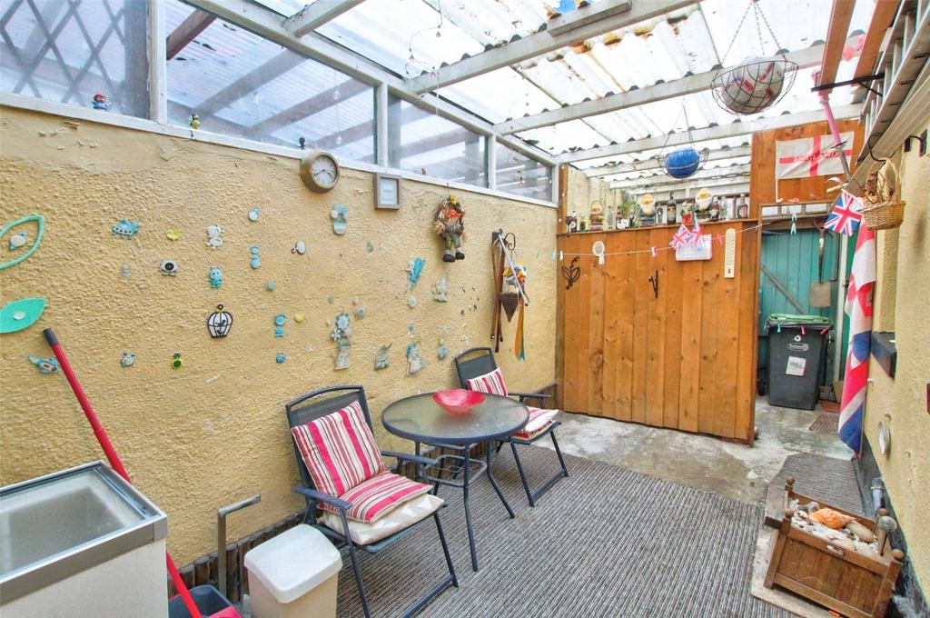 Covered Yard