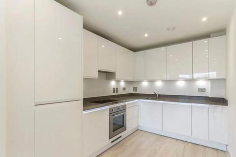 1 bedroom apartment to rent, Lakeside Drive, London, NW10