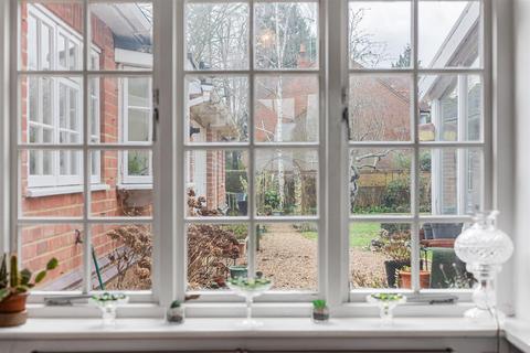 undefined, Conisboro Avenue, Caversham, RG4